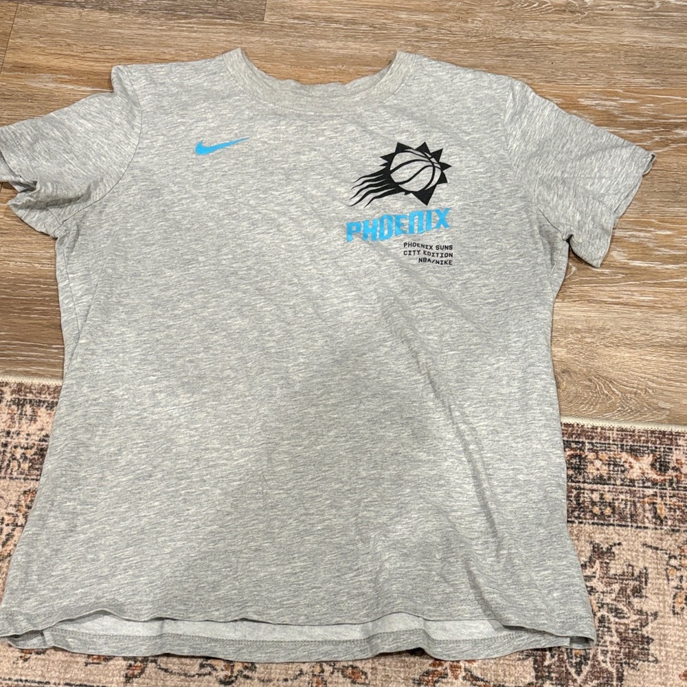 Nike Gray women’s Phoenix Suns T-Shirt